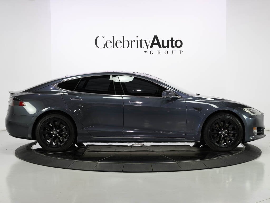 2020 Tesla Model S Long Range Plus Full Self Driving Capability - Photo 8 - Sarasota, FL 34243