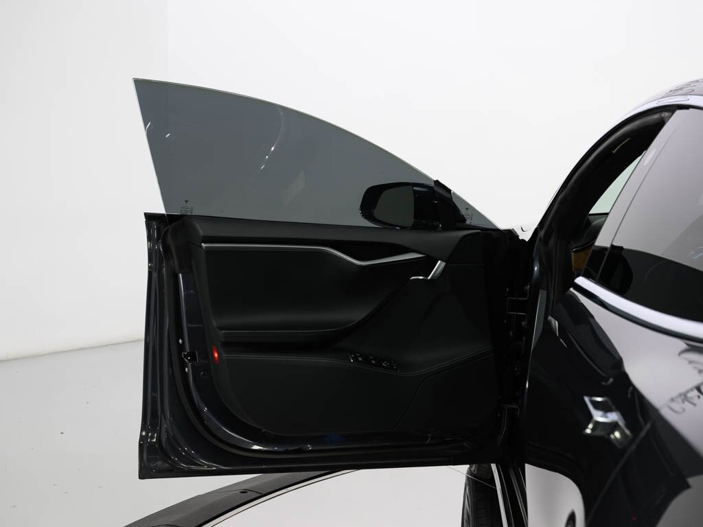 2020 Tesla Model S Long Range Plus Full Self Driving Capability - Photo 36 - Sarasota, FL 34243