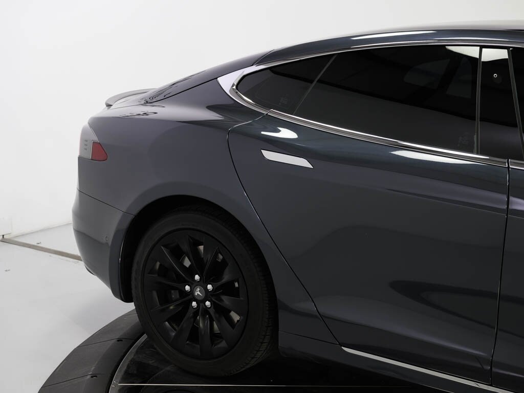 2020 Tesla Model S Long Range Plus Full Self Driving Capability - Photo 28 - Sarasota, FL 34243