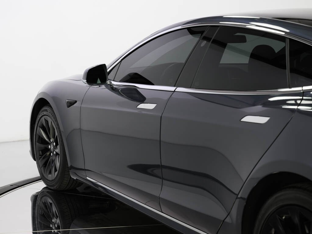 2020 Tesla Model S Long Range Plus Full Self Driving Capability - Photo 27 - Sarasota, FL 34243