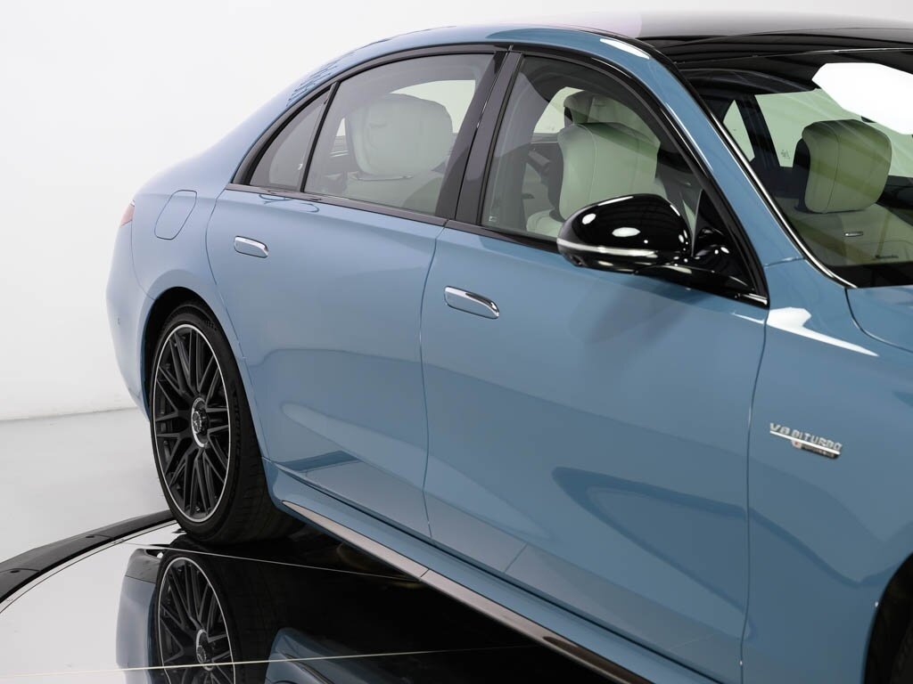 2024 Mercedes-Benz AMG S63 E Manufaktur Signature Interior Pkg - Photo 15 - Sarasota, FL 34243