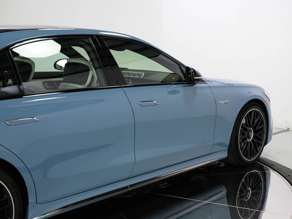2024 Mercedes-Benz AMG S63 E Manufaktur Signature Interior Pkg - Photo 26 - Sarasota, FL 34243