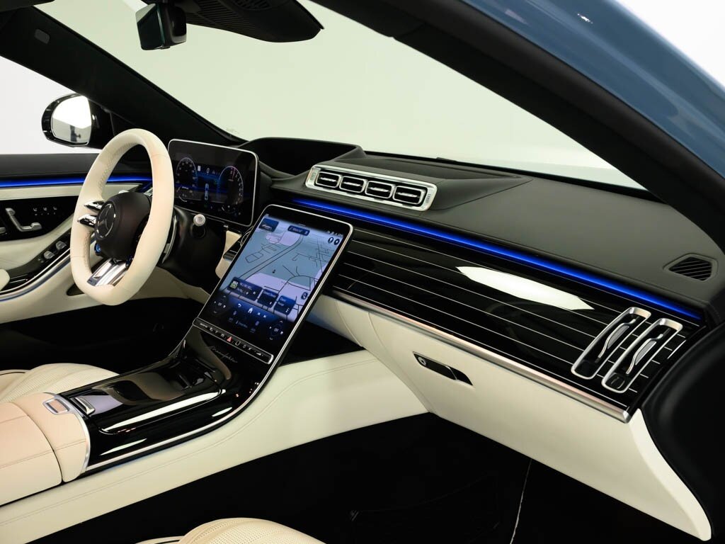 2024 Mercedes-Benz AMG S63 E Manufaktur Signature Interior Pkg - Photo 66 - Sarasota, FL 34243