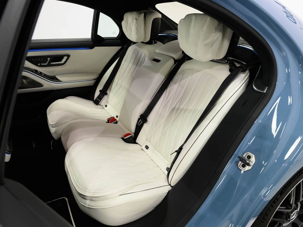 2024 Mercedes-Benz AMG S63 E Manufaktur Signature Interior Pkg - Photo 46 - Sarasota, FL 34243