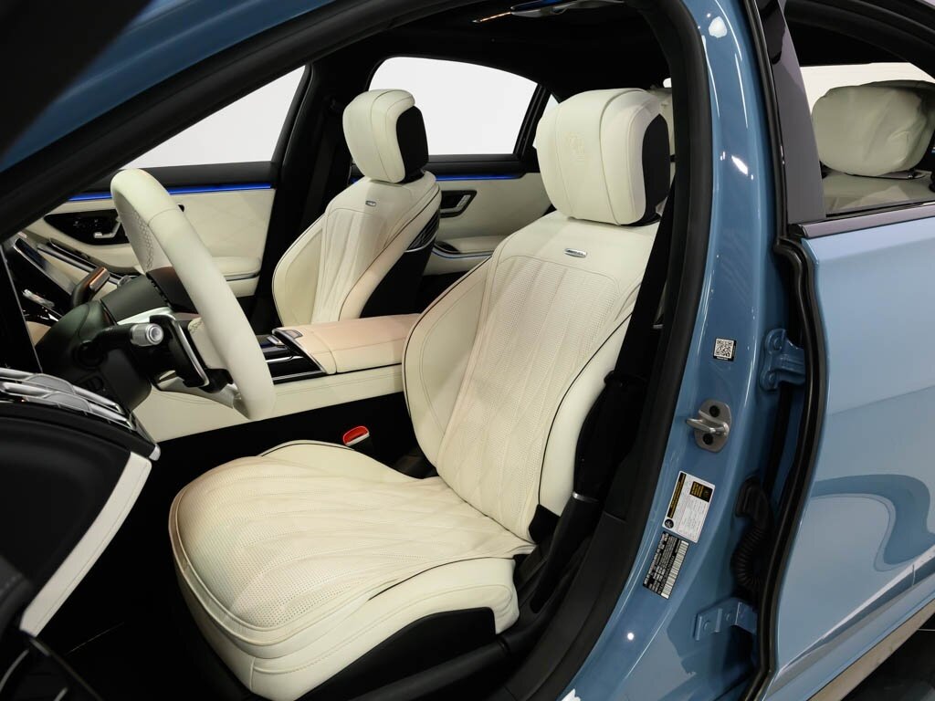 2024 Mercedes-Benz AMG S63 E Manufaktur Signature Interior Pkg - Photo 42 - Sarasota, FL 34243