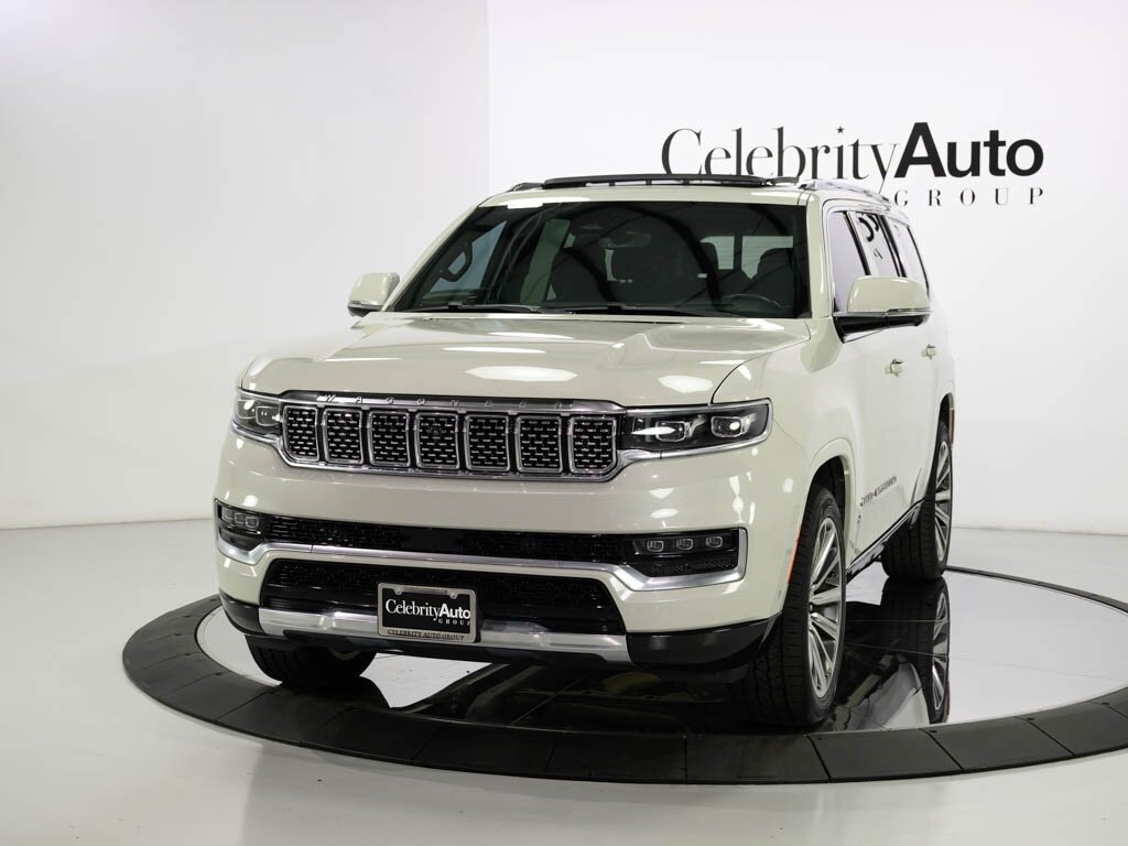 2022 Jeep Grand Wagoneer Series I 4X4 $97K MSRP Rear Entertainment   - Photo 20 - Sarasota, FL 34243