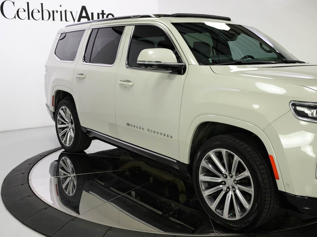 2022 Jeep Grand Wagoneer Series I 4X4 $97K MSRP Rear Entertainment   - Photo 13 - Sarasota, FL 34243