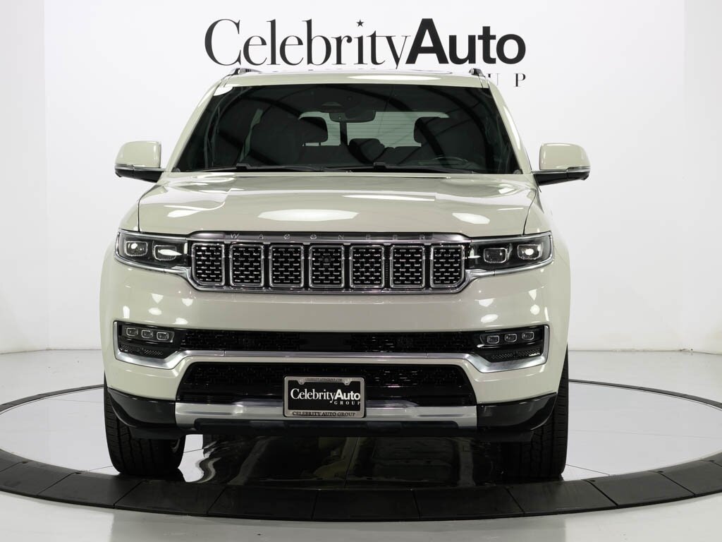 2022 Jeep Grand Wagoneer Series I 4X4 $97K MSRP Rear Entertainment   - Photo 2 - Sarasota, FL 34243