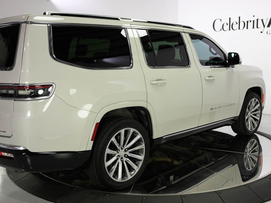 2022 Jeep Grand Wagoneer Series I 4X4 $97K MSRP Rear Entertainment   - Photo 21 - Sarasota, FL 34243