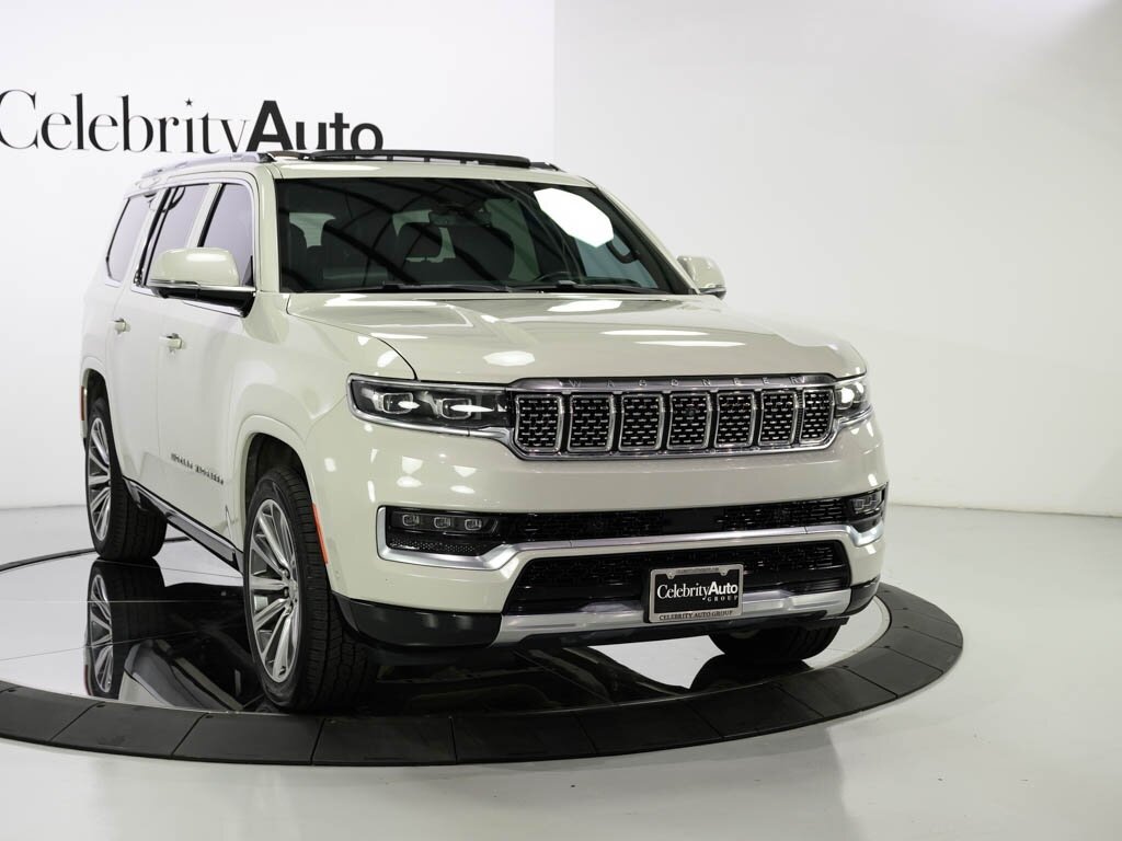 2022 Jeep Grand Wagoneer Series I 4X4 $97K MSRP Rear Entertainment   - Photo 19 - Sarasota, FL 34243