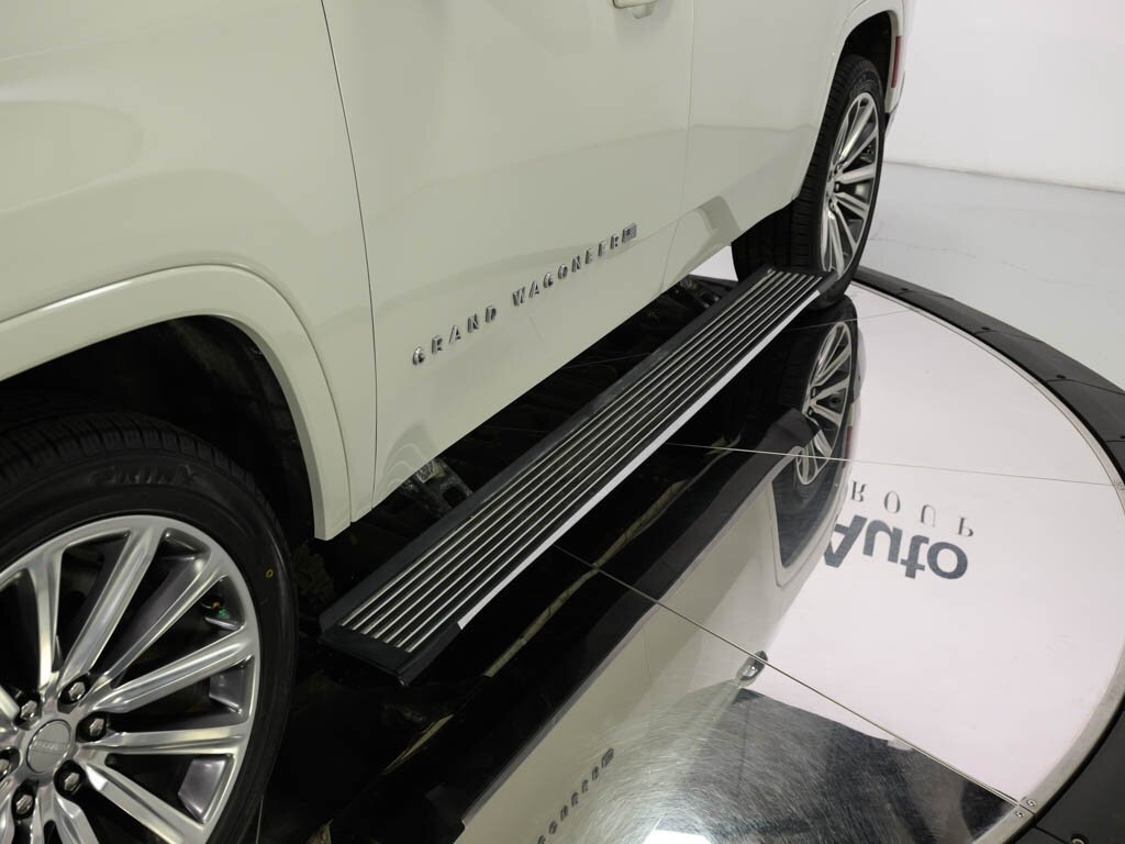 2022 Jeep Grand Wagoneer Series I 4X4 $97K MSRP Rear Entertainment   - Photo 33 - Sarasota, FL 34243
