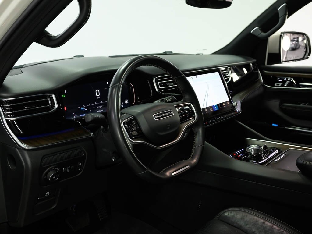2022 Jeep Grand Wagoneer Series I 4X4 $97K MSRP Rear Entertainment   - Photo 52 - Sarasota, FL 34243