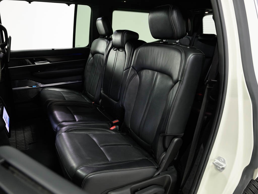 2022 Jeep Grand Wagoneer Series I 4X4 $97K MSRP Rear Entertainment   - Photo 48 - Sarasota, FL 34243