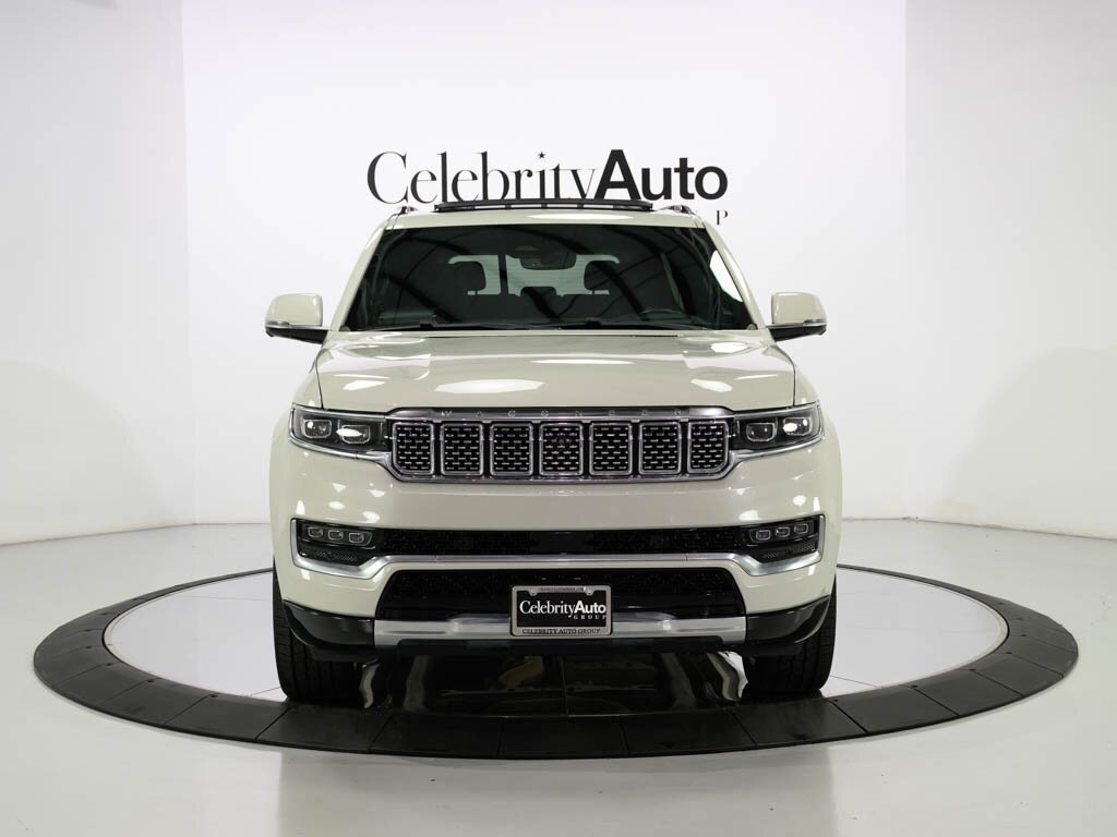 2022 Jeep Grand Wagoneer Series I 4X4 $97K MSRP Rear Entertainment   - Photo 11 - Sarasota, FL 34243