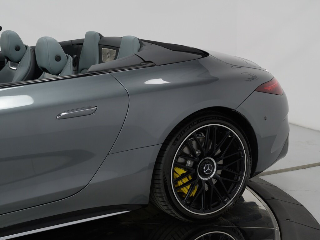 2022 Mercedes-Benz AMG SL63 $192K MSRP Burmester High End 3D Sound   - Photo 38 - Sarasota, FL 34243