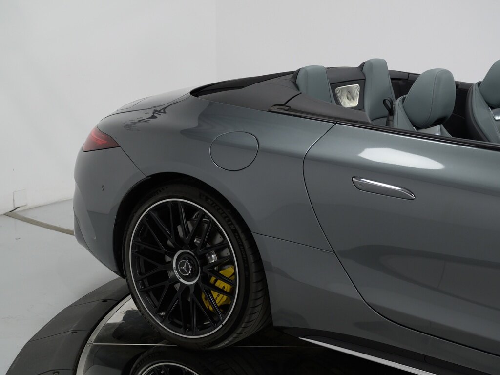 2022 Mercedes-Benz AMG SL63 $192K MSRP Burmester High End 3D Sound   - Photo 37 - Sarasota, FL 34243