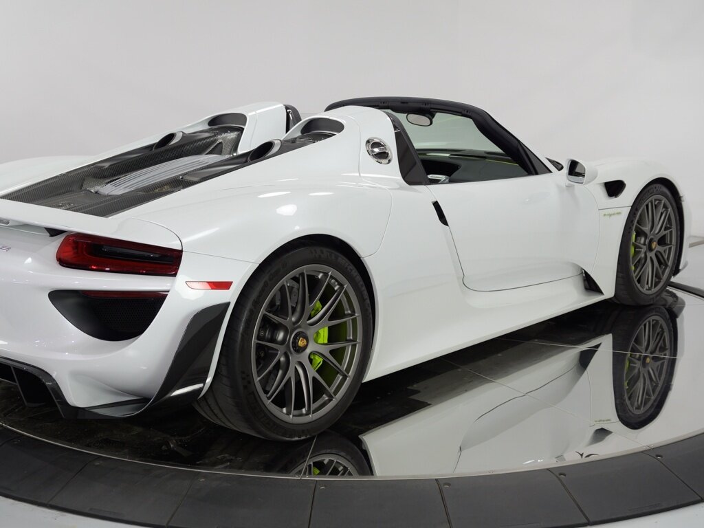 2015 Porsche 918 Spyder Magnesium Wheels 20/21 inch   - Photo 30 - Sarasota, FL 34243