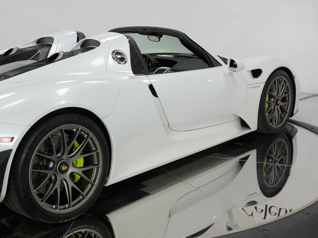 2015 Porsche 918 Spyder Magnesium Wheels 20/21 inch   - Photo 33 - Sarasota, FL 34243