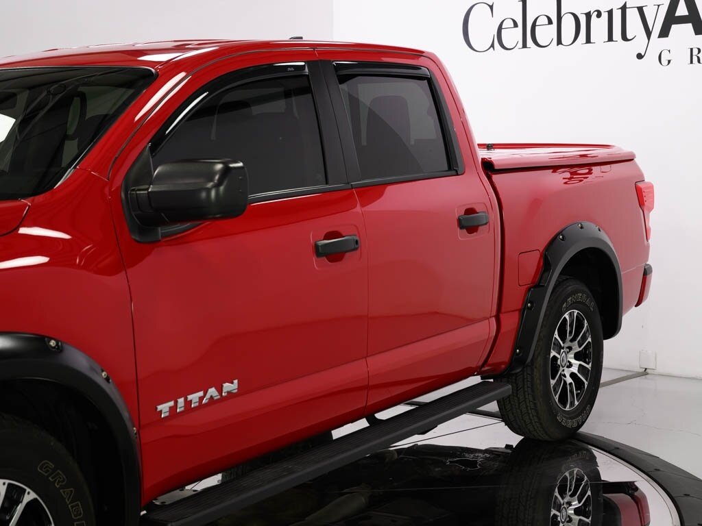 2022 Nissan Titan SV Endurance V8 4X4 CC Black Horse Grill Guard - Photo 13 - Sarasota, FL 34243