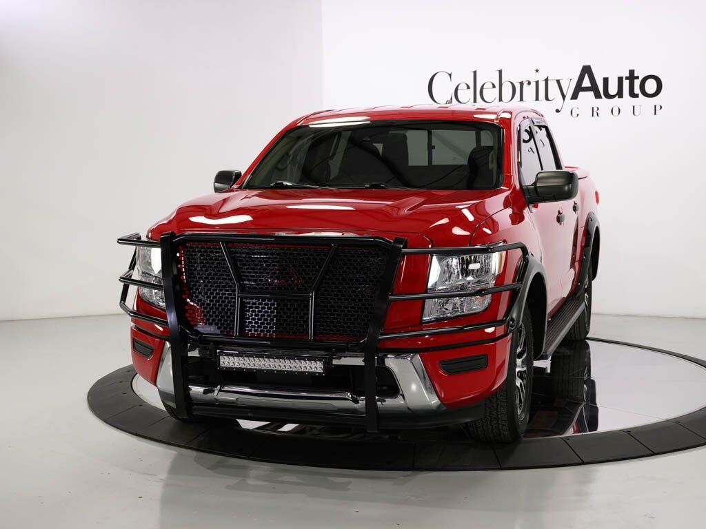 2022 Nissan Titan SV Endurance V8 4X4 CC Black Horse Grill Guard - Photo 17 - Sarasota, FL 34243