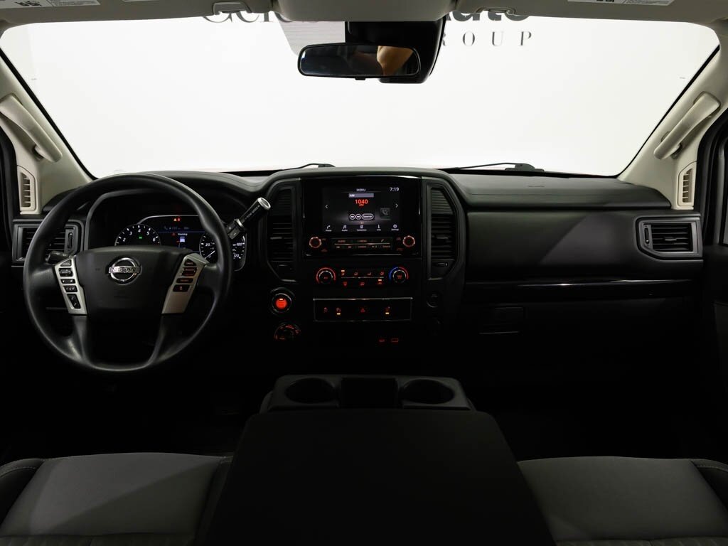 2022 Nissan Titan SV Endurance V8 4X4 CC Black Horse Grill Guard - Photo 51 - Sarasota, FL 34243
