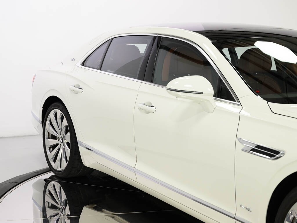 2021 Bentley Flying Spur W12 $282K MSRP First Edition Specification   - Photo 15 - Sarasota, FL 34243