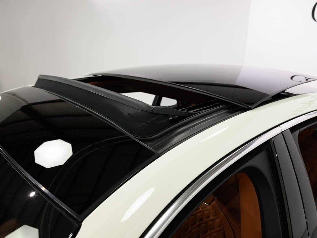 2021 Bentley Flying Spur W12 $282K MSRP First Edition Specification   - Photo 33 - Sarasota, FL 34243