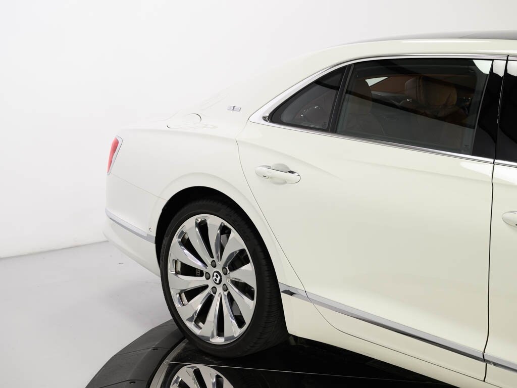 2021 Bentley Flying Spur W12 $282K MSRP First Edition Specification   - Photo 28 - Sarasota, FL 34243