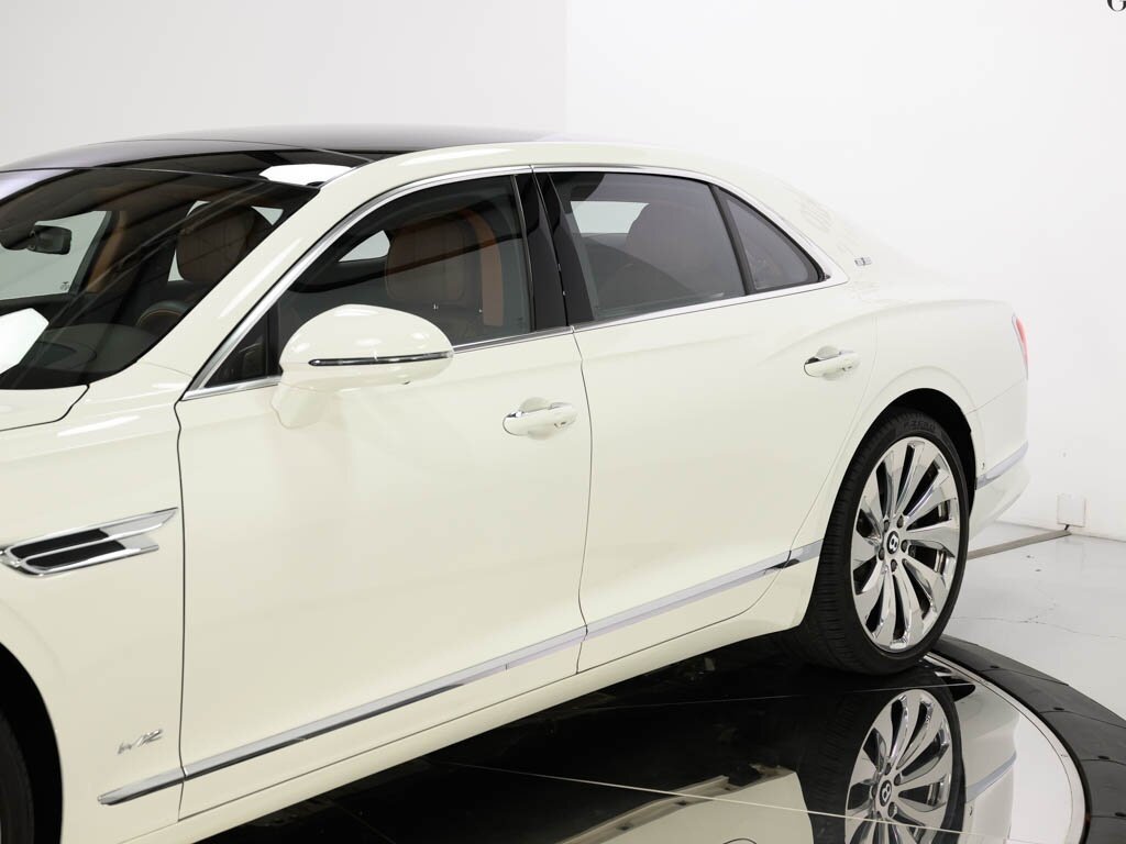 2021 Bentley Flying Spur W12 $282K MSRP First Edition Specification   - Photo 16 - Sarasota, FL 34243