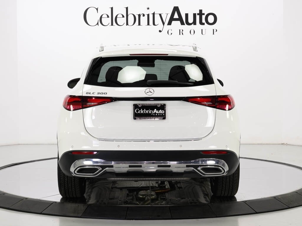 2023 Mercedes-Benz GLC 300 Parking Package Distronic   - Photo 6 - Sarasota, FL 34243