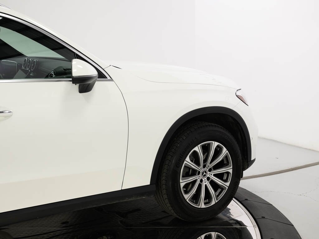 2023 Mercedes-Benz GLC 300 Parking Package Distronic   - Photo 17 - Sarasota, FL 34243