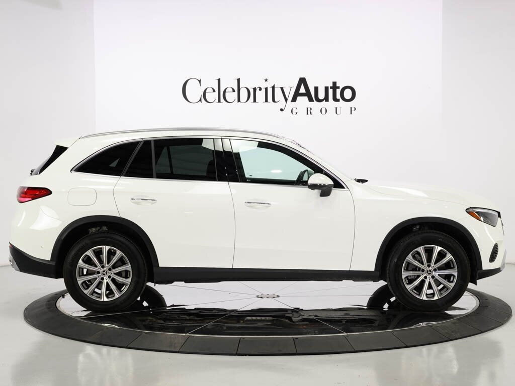 2023 Mercedes-Benz GLC 300 Parking Package Distronic   - Photo 8 - Sarasota, FL 34243