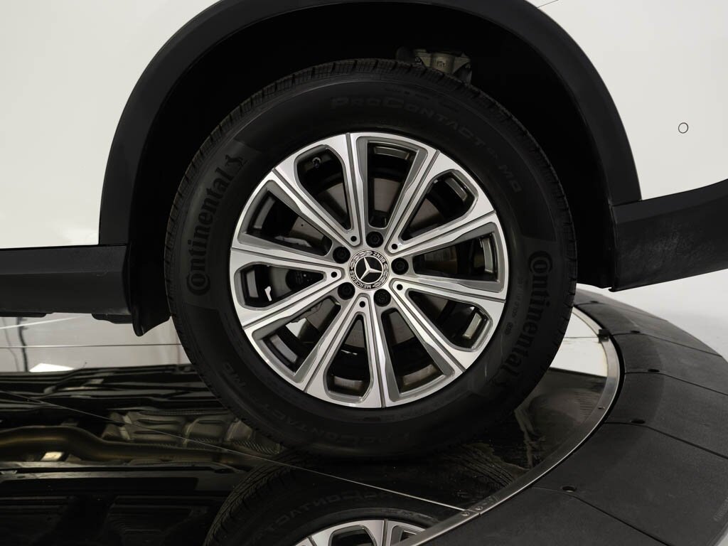 2023 Mercedes-Benz GLC 300 Parking Package Distronic   - Photo 35 - Sarasota, FL 34243