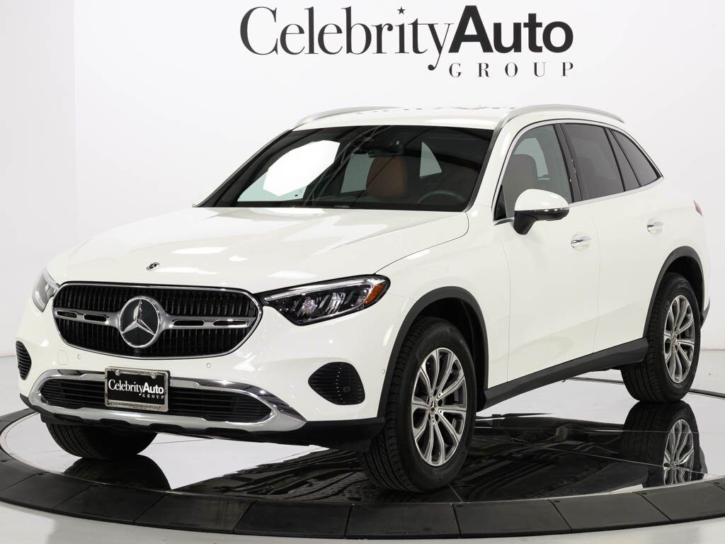 2023 Mercedes-Benz GLC 300 Parking Package Distronic   - Photo 3 - Sarasota, FL 34243