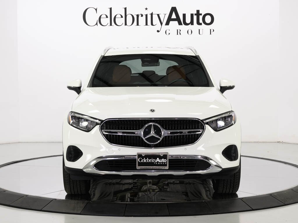 2023 Mercedes-Benz GLC 300 Parking Package Distronic   - Photo 2 - Sarasota, FL 34243