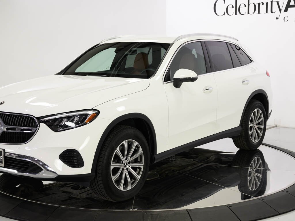 2023 Mercedes-Benz GLC 300 Parking Package Distronic   - Photo 12 - Sarasota, FL 34243