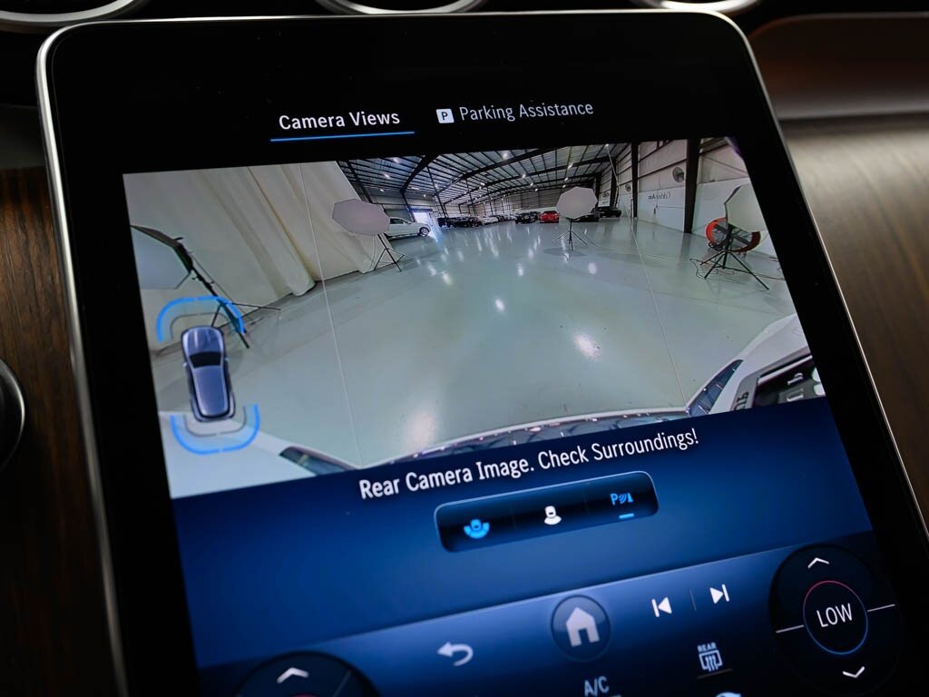 2023 Mercedes-Benz GLC 300 Parking Package Distronic   - Photo 54 - Sarasota, FL 34243