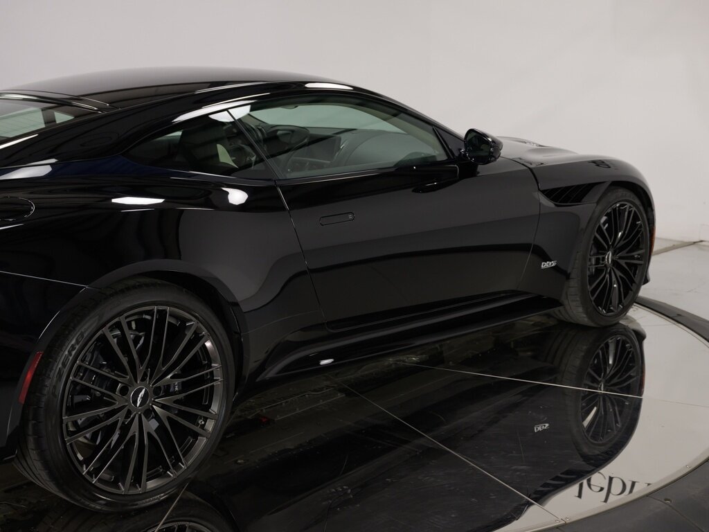 2020 Aston Martin DBS Superleggera $329K MSRP Bang & Olufsen Sound   - Photo 24 - Sarasota, FL 34243