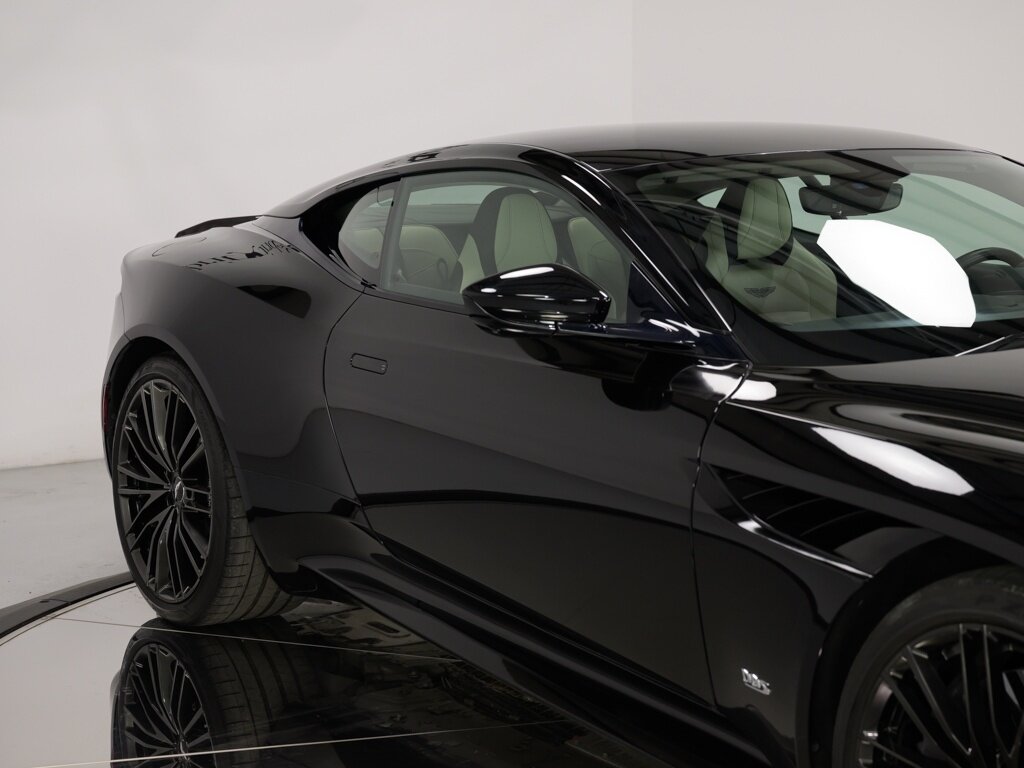 2020 Aston Martin DBS Superleggera $329K MSRP Bang & Olufsen Sound   - Photo 15 - Sarasota, FL 34243