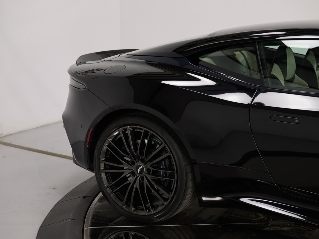 2020 Aston Martin DBS Superleggera $329K MSRP Bang & Olufsen Sound   - Photo 28 - Sarasota, FL 34243