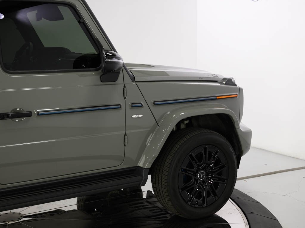 2025 Mercedes-Benz G580 EQ Technology Edition 1 $188K MSRP - Photo 17 - Sarasota, FL 34243