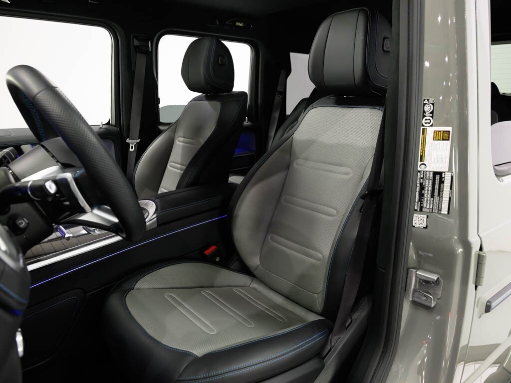 2025 Mercedes-Benz G580 EQ Technology Edition 1 $188K MSRP - Photo 42 - Sarasota, FL 34243