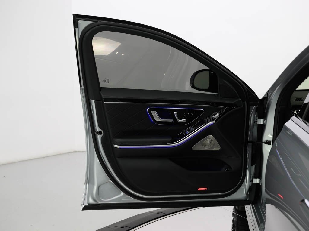 2023 Mercedes-Benz S 580 4MATIC $138K MSRP AMG Line Night Package   - Photo 38 - Sarasota, FL 34243