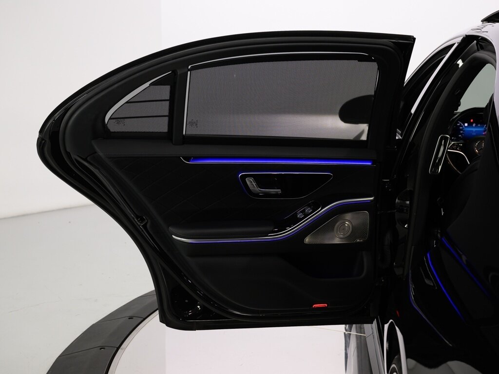 2022 Mercedes Benz S 580 AMG photo 35