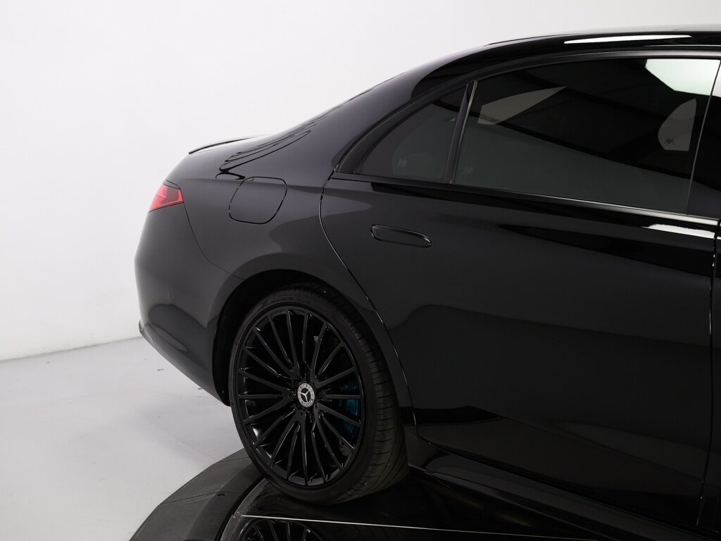 2022 Mercedes Benz S 580 AMG photo 23