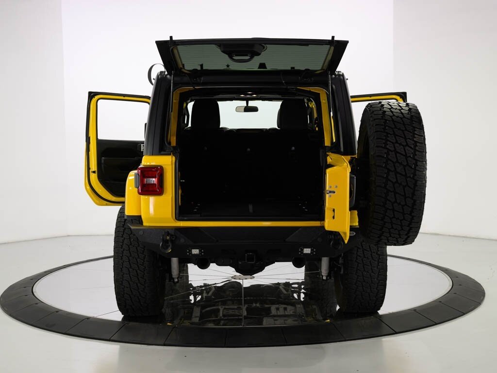 2019 Jeep Wrangler Unlimited Rubicon 4X4 20 " Fuel Wheels 3 " Lift   - Photo 69 - Sarasota, FL 34243