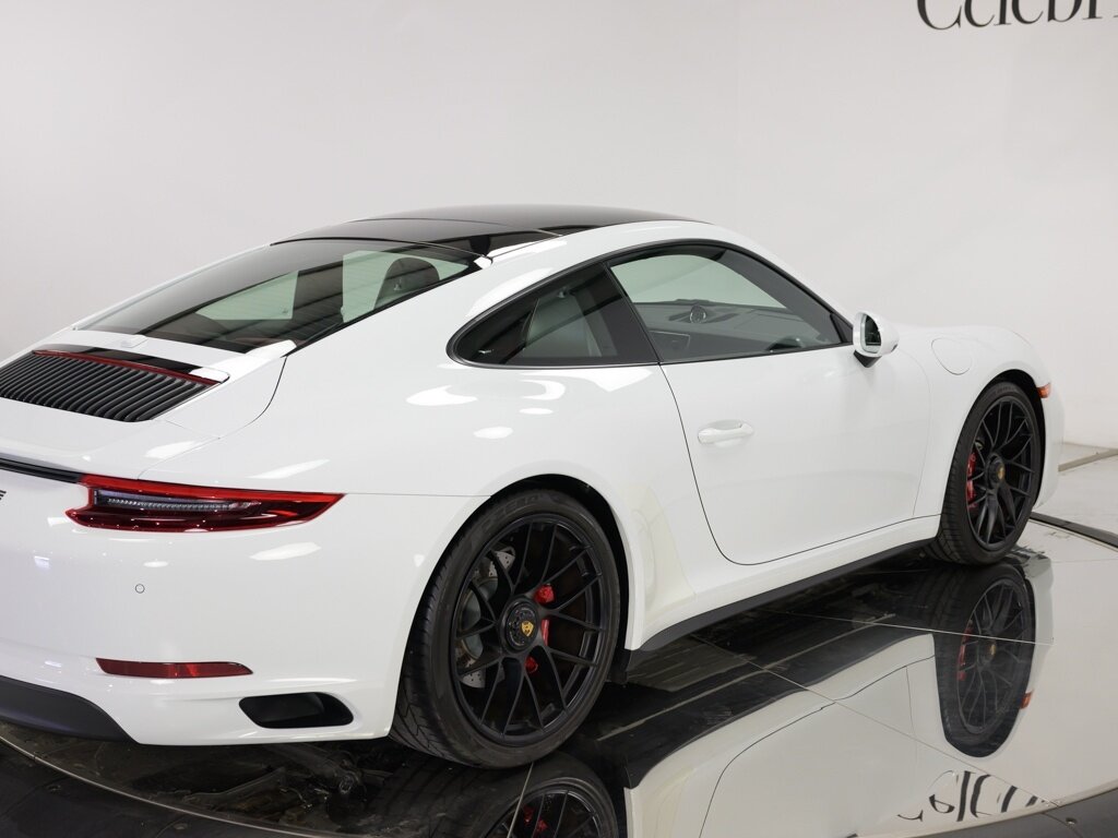 2019 Porsche 911 Carrera GTS  "Only 3K Miles " One Owner   - Photo 21 - Sarasota, FL 34243