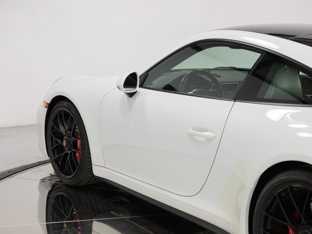 2019 Porsche 911 Carrera GTS  "Only 3K Miles " One Owner   - Photo 27 - Sarasota, FL 34243