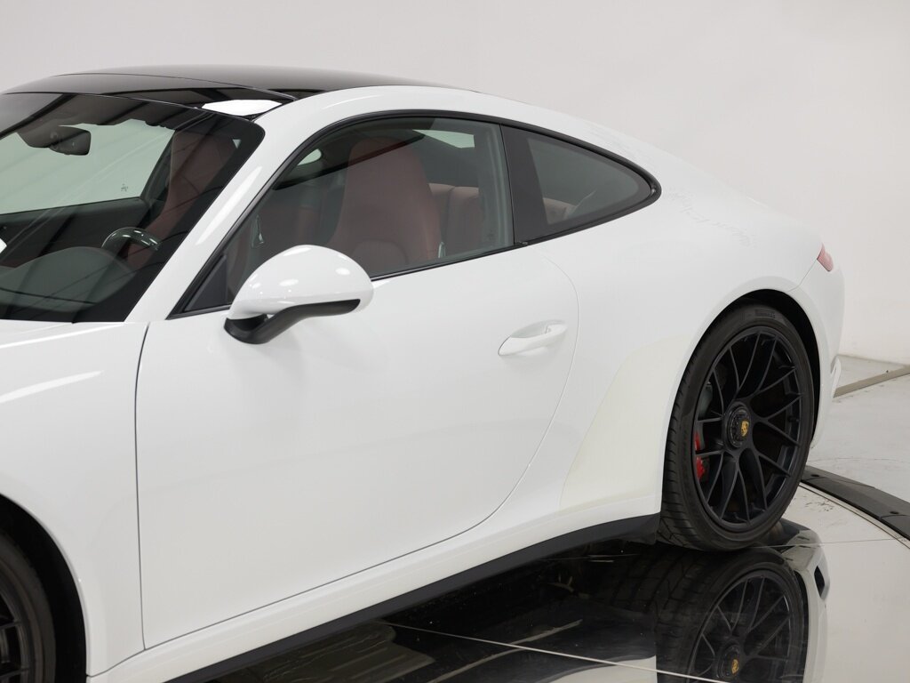 2019 Porsche 911 Carrera GTS  "Only 3K Miles " One Owner   - Photo 16 - Sarasota, FL 34243