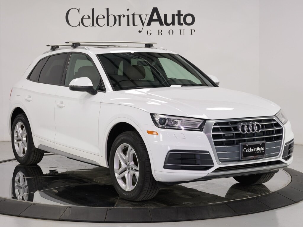 2018 Audi Q5 2.0T quattro Premium Convenience Pkg   - Photo 9 - Sarasota, FL 34243